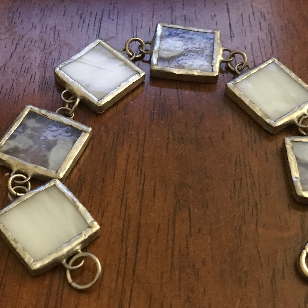Art glass Silvertone bracelet